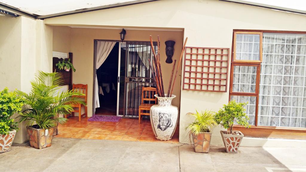 Lani'S Guest House - No Loadshedding 穆西纳 外观 照片
